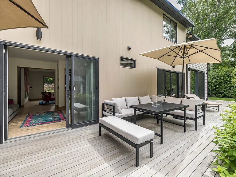19 Hillside Ave — Photo 27
