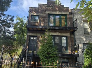 2452 W Taylor St #3, Chicago, IL 60612