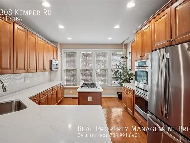 3308 Kemper Rd — Photo 8