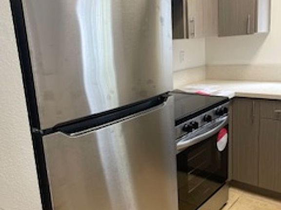 3rd image of 2541 S Sepulveda Blvd #4