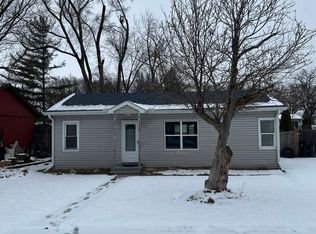 8716 Ramble Rd, Wonder Lake, IL 60097