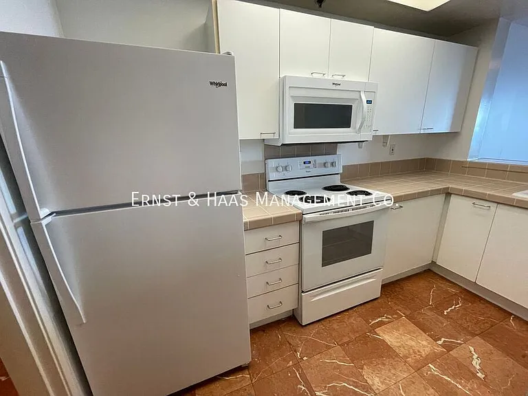 525 E Seaside Way #1806 — Photo 6