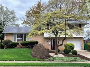 1605 Lois Ln, Bethlehem, PA