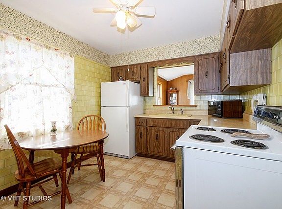4th image of 12323 S Harold Ave