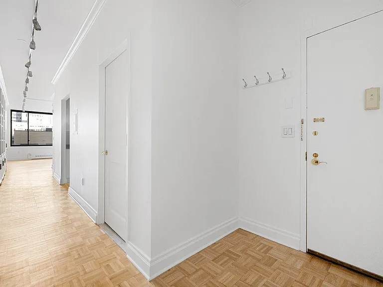 350 E 82nd St #7G — Photo 8