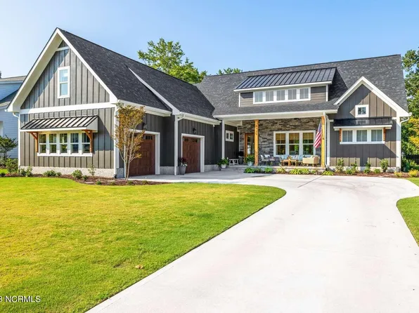 3929 Bay Colony Road NE, Leland, NC 28451
