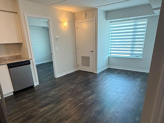 3rd image of 716 Main St E #502