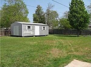 2nd image of 9462 Oleander Dr