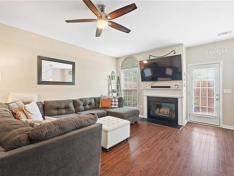 3065 Windcrest Ct — Photo 16