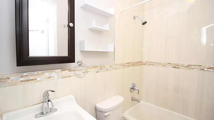 Rented by Nooklyn NYC LLC | media 23