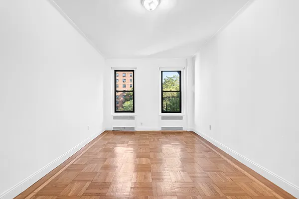 Sold by Martini Real Estate | media 28