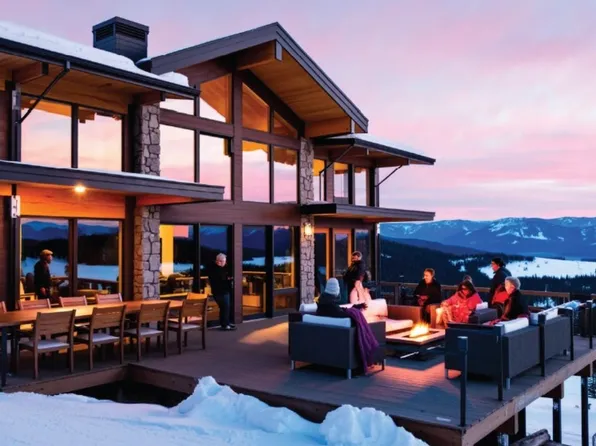 4 Crystal Springs Rd, Sandpoint, ID 83864