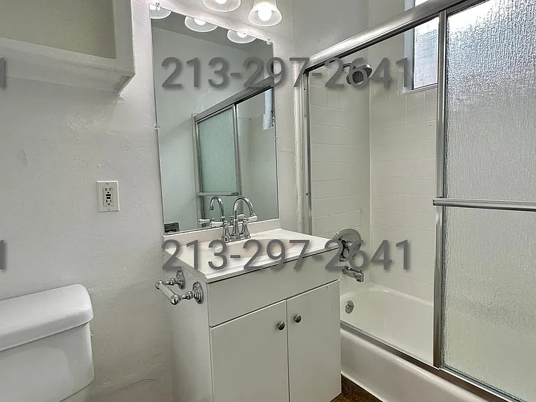 628 N Harvard Blvd #2 — Photo 9