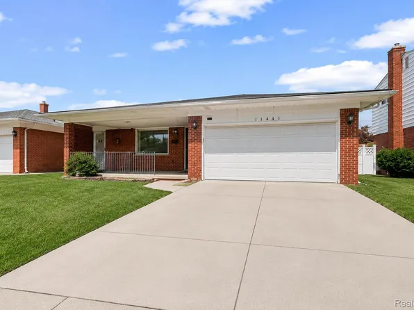 11447 Edwin Dr, Warren, MI 48093