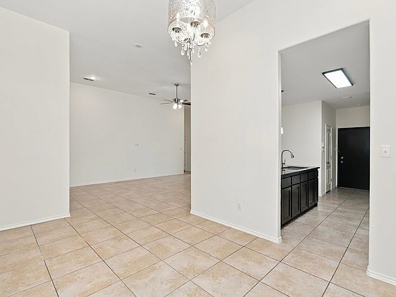 5th image of 9808 Aziz St