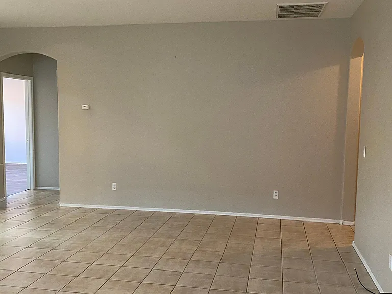 44092 W Cydnee Dr — Photo 7