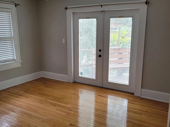 5th image of 2126 3rd Ave N
