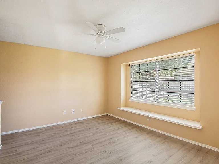 6600 Brookhaven Ct — Photo 11