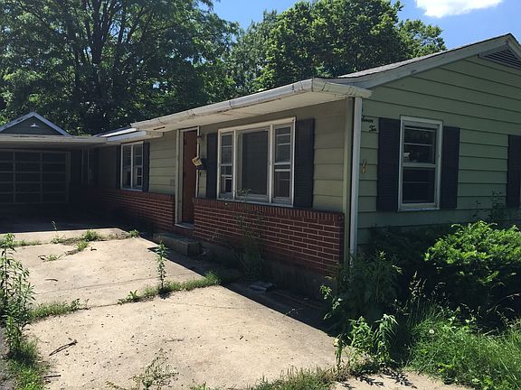 2nd image of 710 S Hedges Ave