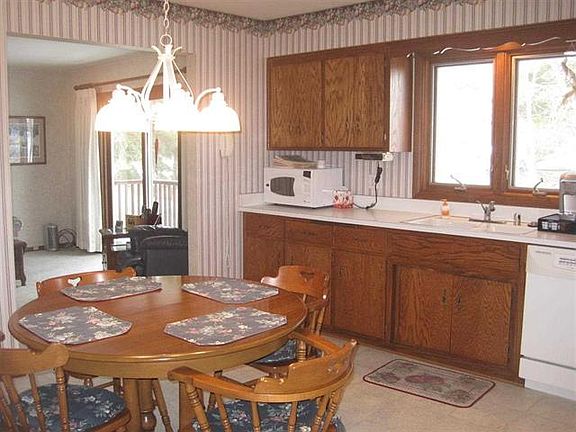 3rd image of 4312 Saint Annes Way