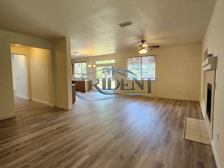 1218 Galston Dr — Photo 7