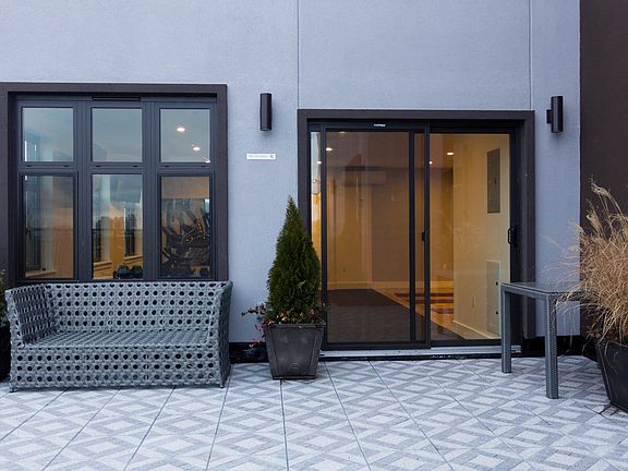 5th image of 818 Lexington Ave #B1