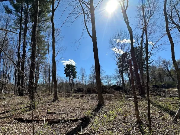 22 Hilliard Rd, Exeter, NH 03833