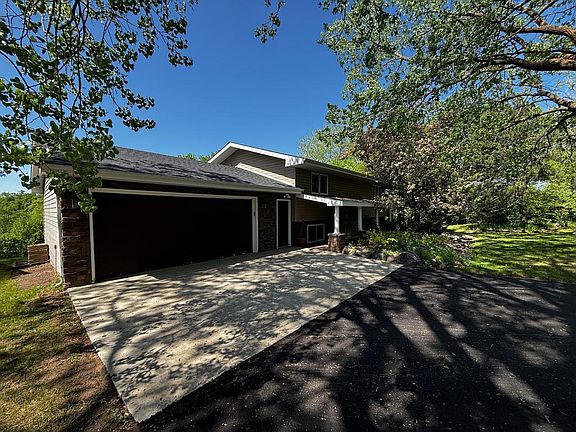 2nd image of 27890 Little Pleasant Dr
