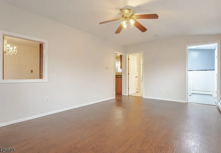 1709 Lawrence St — Photo 8