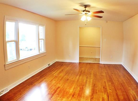 3rd image of 9712 Alfaree Rd