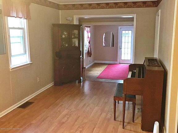 3rd image of 1677 Tilford Blvd