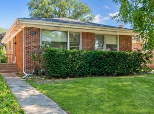 9331 Lockwood Ave, Skokie, IL 60077