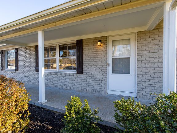 2nd image of 6034 Starhurst Dr