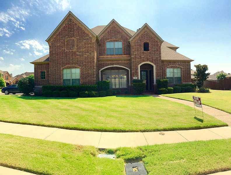 Beautiful home in a great neighborhood
						:
						Lakes of La Cima is a wonderful, family-oriented community.