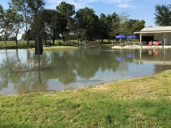 303 Pioneer Ln, Rayne, LA 70578