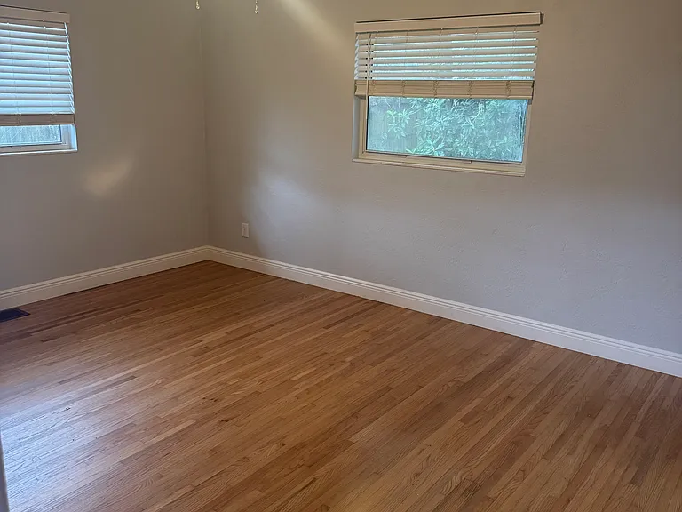 834 S Woodward Ave — Photo 10