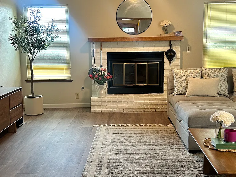 1624 Sausalito Dr — Photo 32