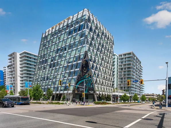 8133 Cook Rd #910, Richmond, BC V6Y 1T9