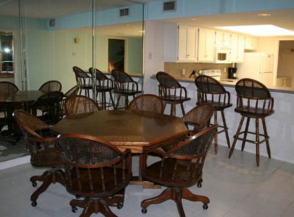 5th image of 7000 Gulf Blvd #703