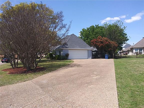 3rd image of 1708 Richlen Way