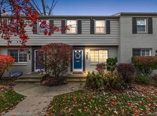 1679 Graefield Rd, Birmingham, MI 48009