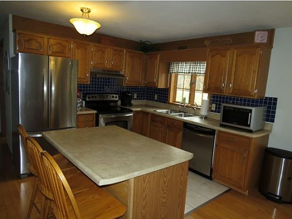 4th image of 3 Kasher Dr
