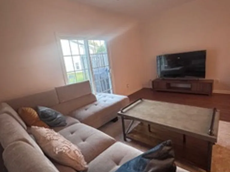 612 Graythorn Ln — Photo 23