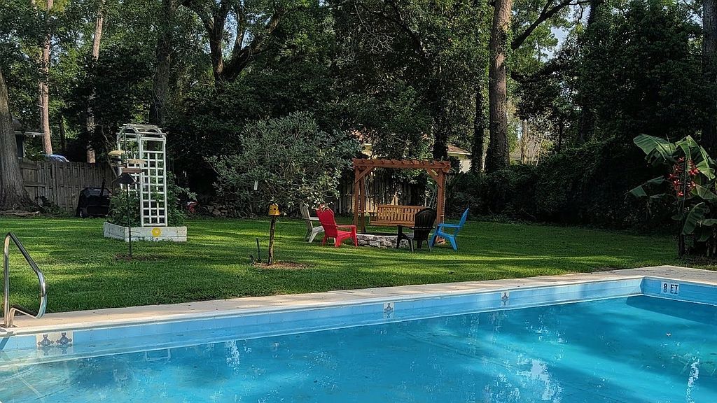 2212 Woodbine Dr - Property Image