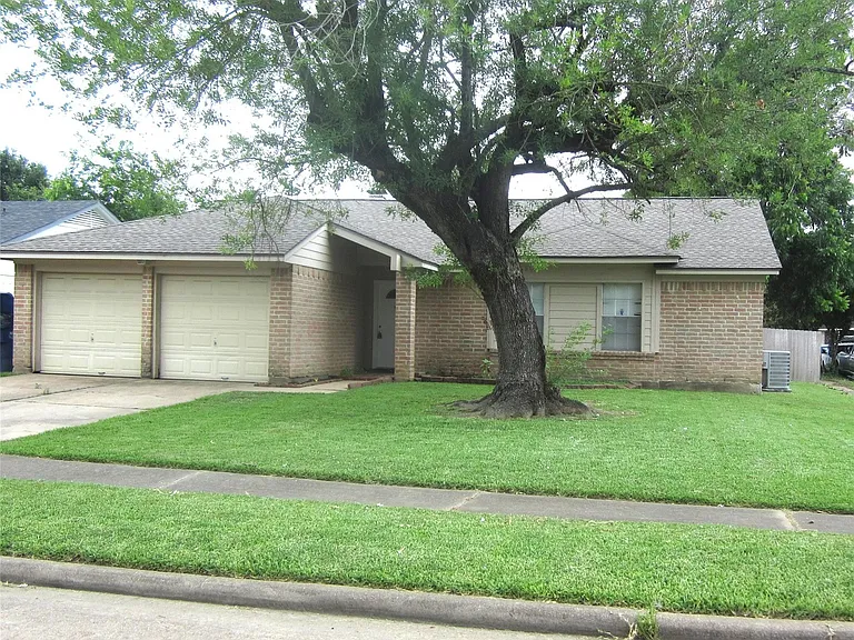 17907 Fieldglen Dr — Photo 1