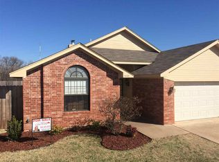 1608 SE Pinewood Dr, Lawton, OK 73501