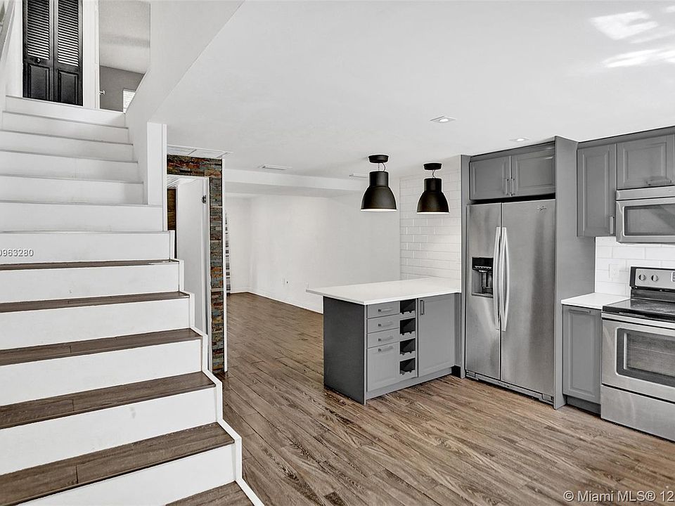 1st image of 805 W Oakland Park Blvd APT D4