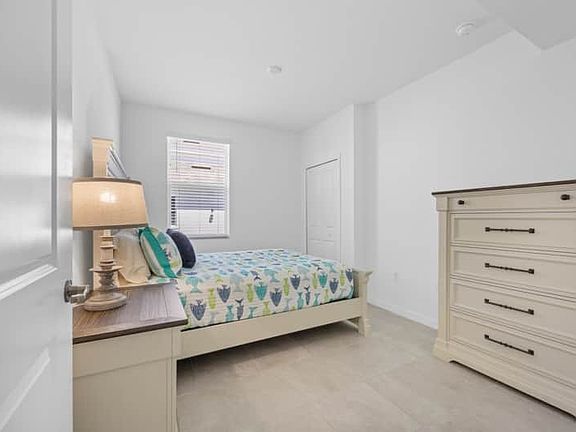 3rd image of 5703 Melbourne Ct Unit 6812-1-1