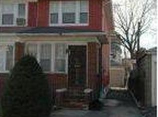 916 E 34th St, Brooklyn, NY 11210