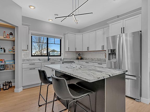 4th image of 12989 134th Ave NE